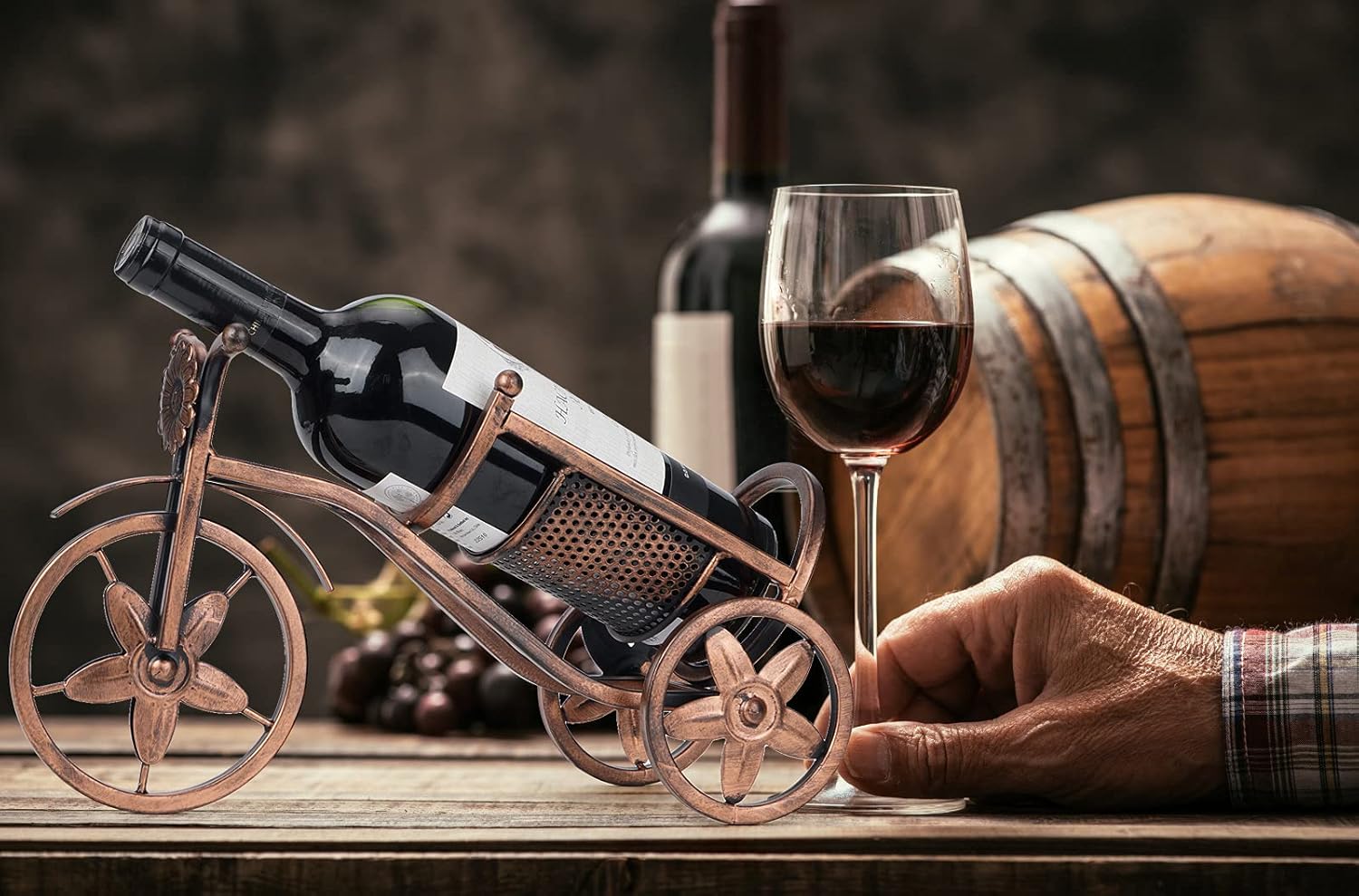 Desk wine rack - Bicycle-shaped wine rack for one bottle - Freestanding table wine rack and bottle holder - Wine gifts, home and bar decorations, and crafts - Image 3
