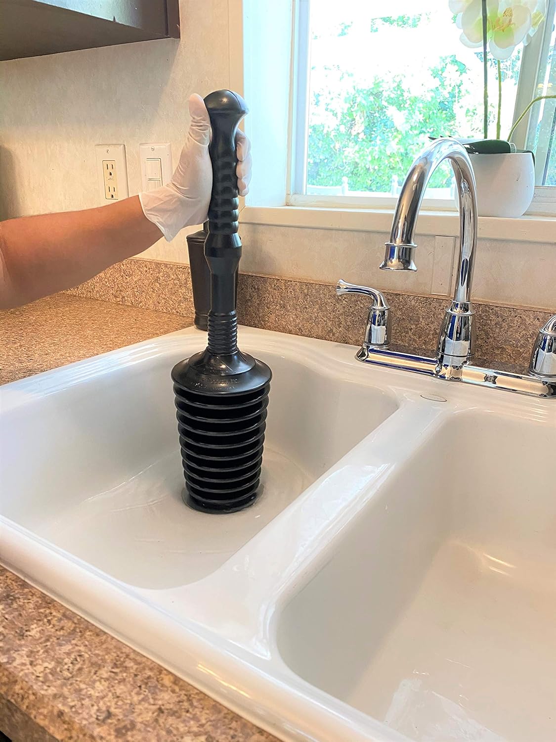 Master Plunger MP500-B3 Heavy Duty Bathroom Toilet Plunger Kit with Short Bucket/Caddy. Equipped with Air Release Valve, Black - Image 6