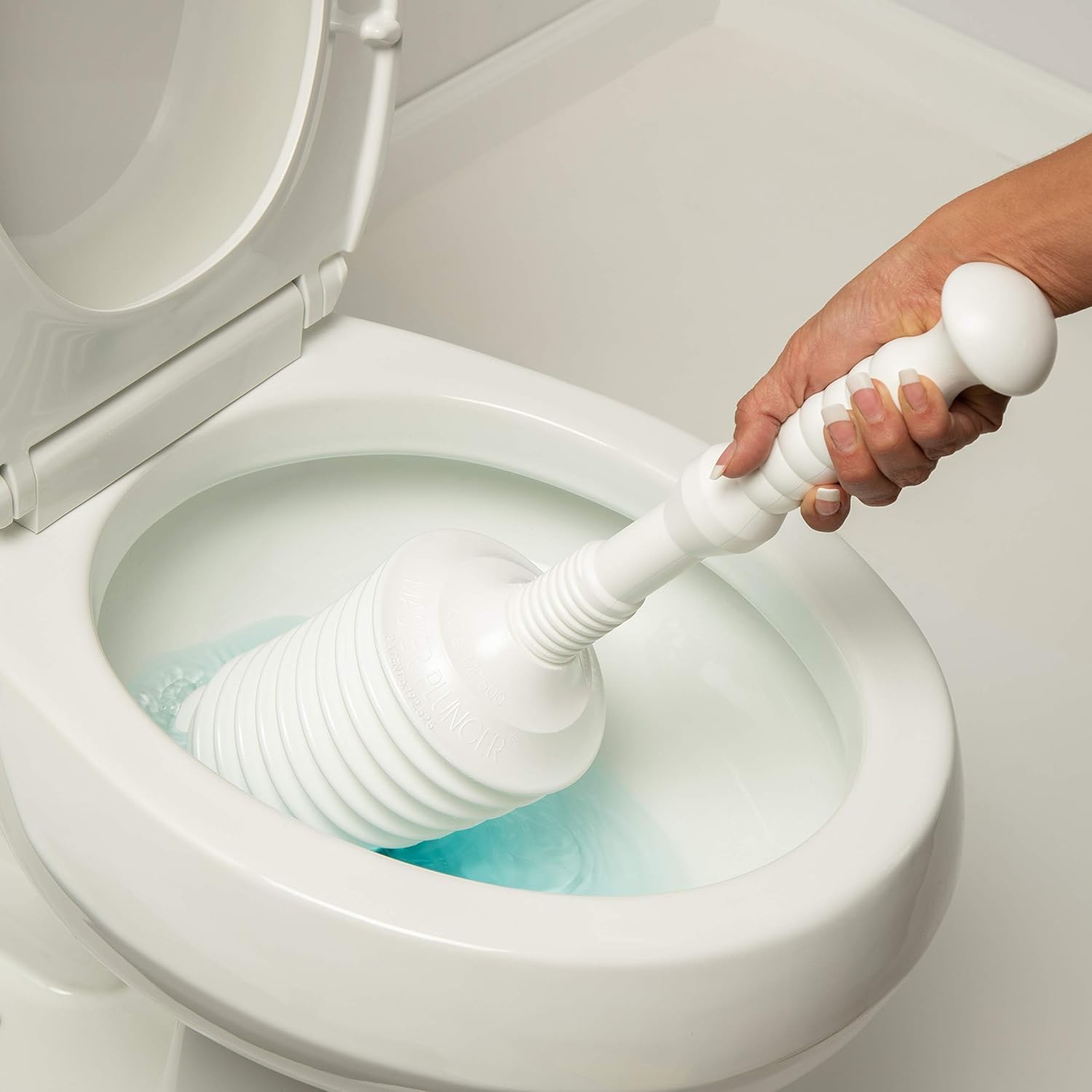 Master Plunger MP500-B4 Heavy Duty Bathroom Toilet Plunger Kit with Short Bucket. Equipped with Air Release Valve, White - Image 8