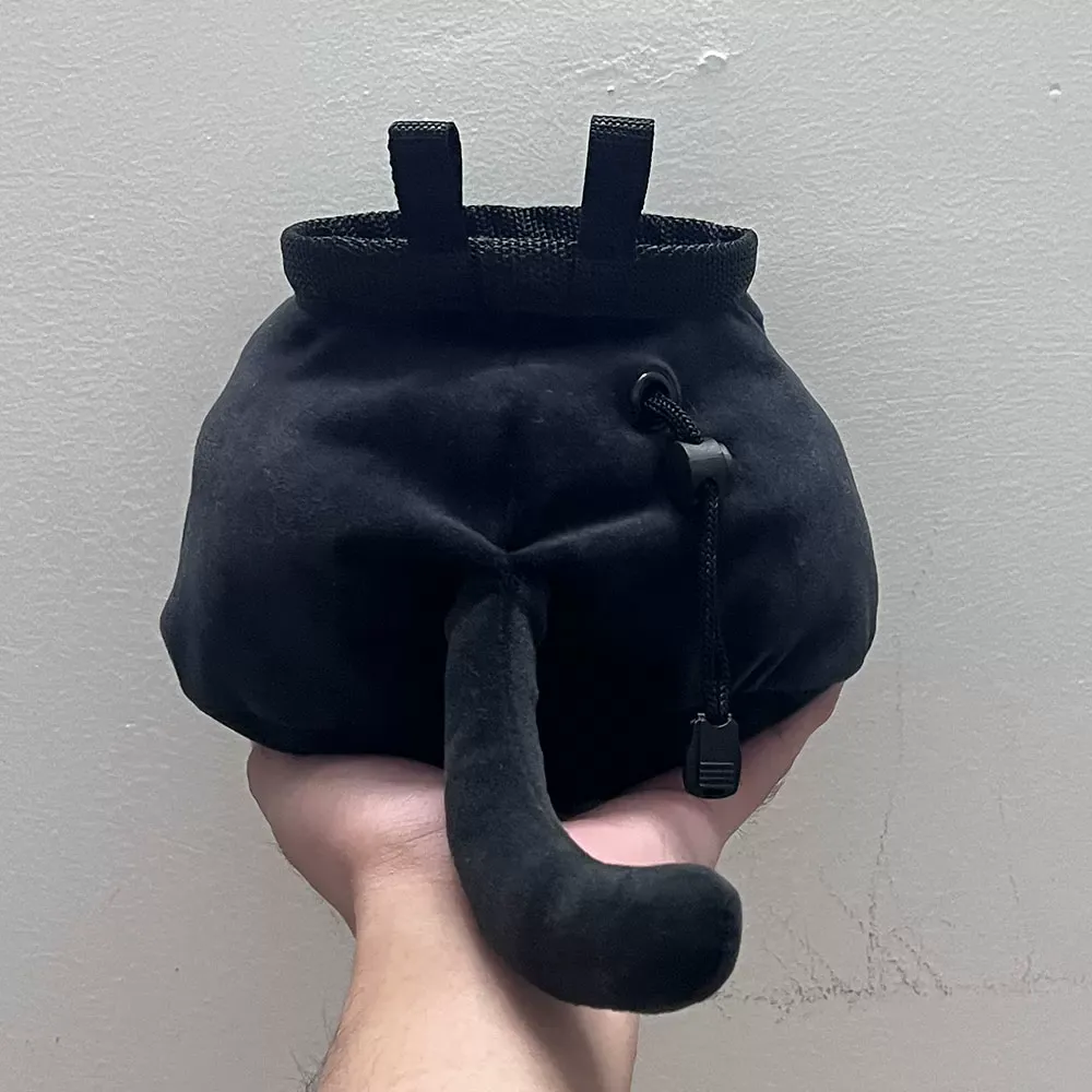 Black Cat Chalk Bag Rock Climbing Equipment - Image 4