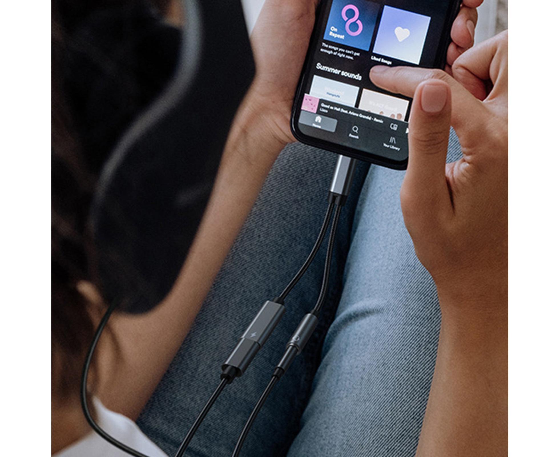 Converter Cable Multifunctional Noise Reduction Braided 2 in 1 Type-C to 3.5mm PD60W Converter Wire for Smartphone Silver Gray - Image 4