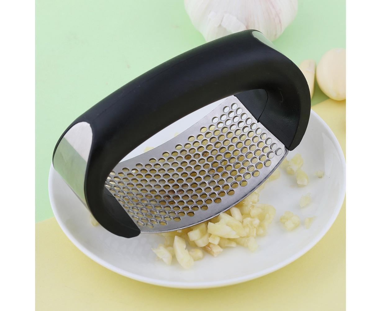 Garlic Grater Stainless Steel Manual Garlic Crusher Pressing Tool Household Kitchen Supplies - Image 4