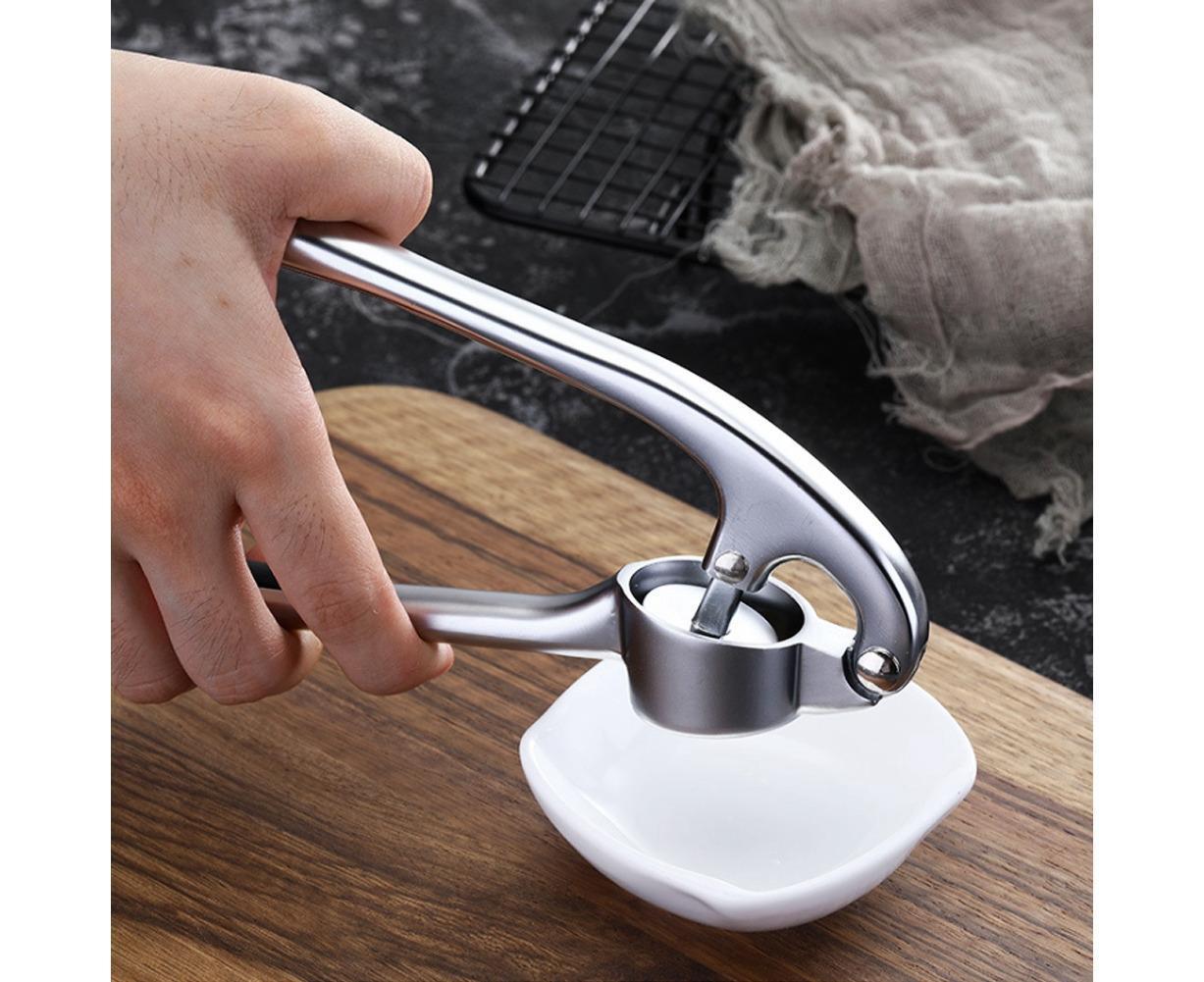 Professional Multi Function Kitchen Zinc Alloy Manual Garlic Press Crusher Tool - Image 4