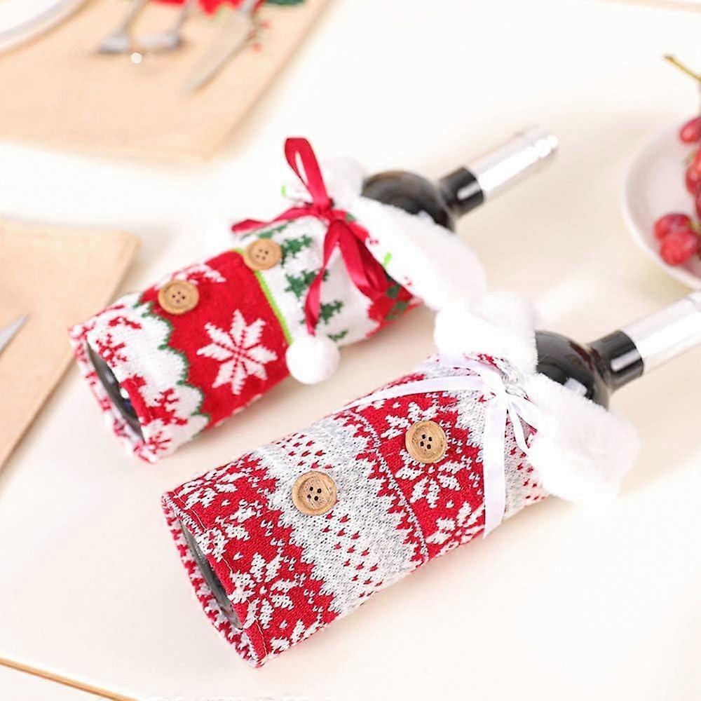 Wrap the knitted wine bottle sleeves with a faux fur collar for Christmas decorations - Image 4