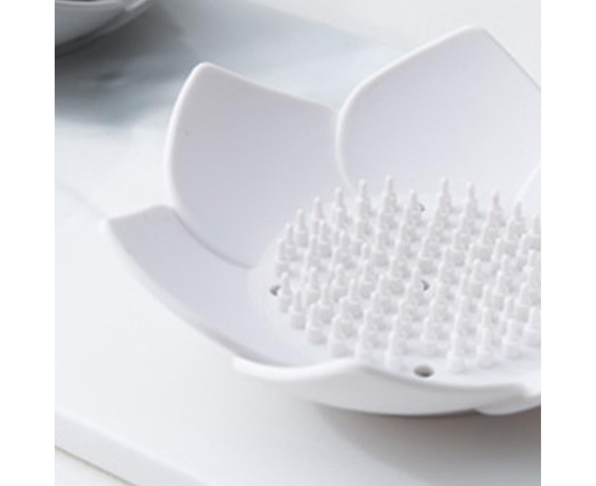 Soap Box Non-slip Lightweight Lotus Shape Box Silicone Draining Soap Dish for Home-White - Image 3