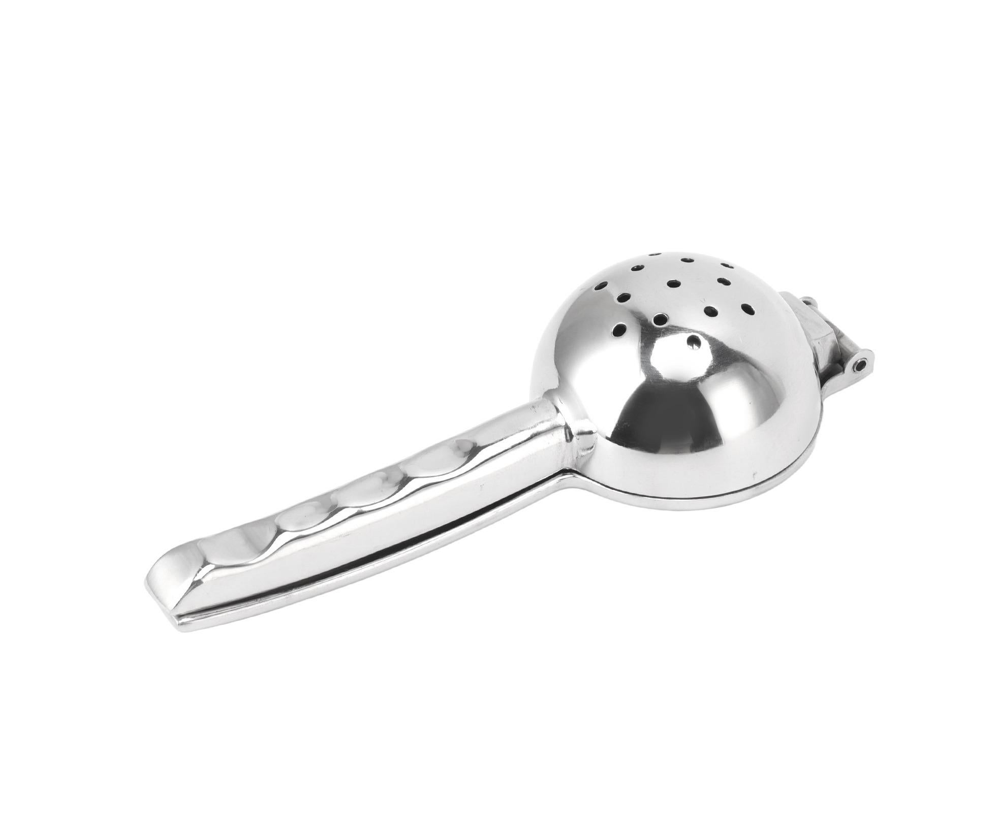 Manual Juicer, Stainless Steel, Small Portable Hand Press Fruit Squeezer for Lemon & Orange - Image 3