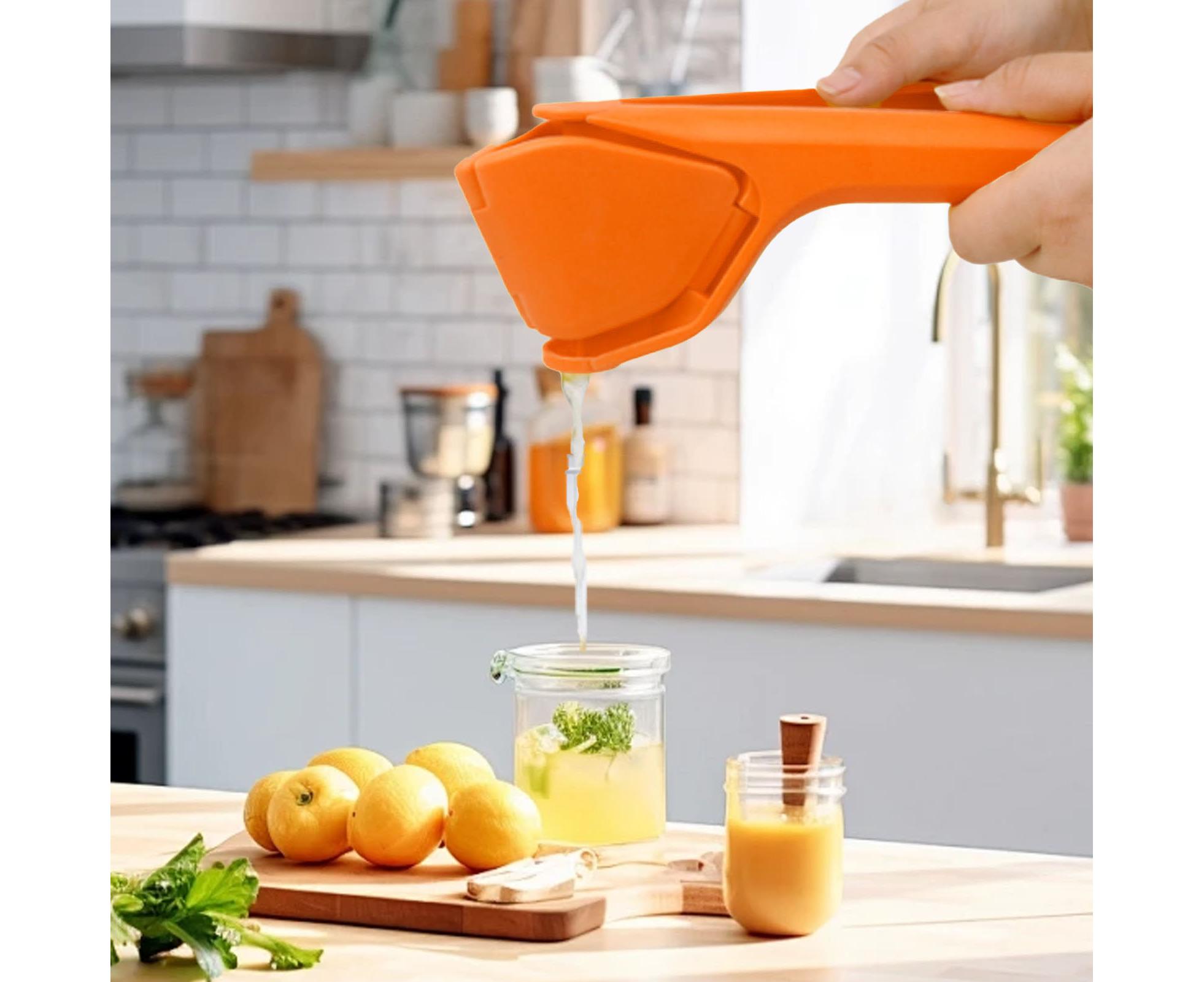 Manual Juicer, Ergonomic Hand Press Citrus Squeezer for Lemon & Orange, Home Use - Image 4