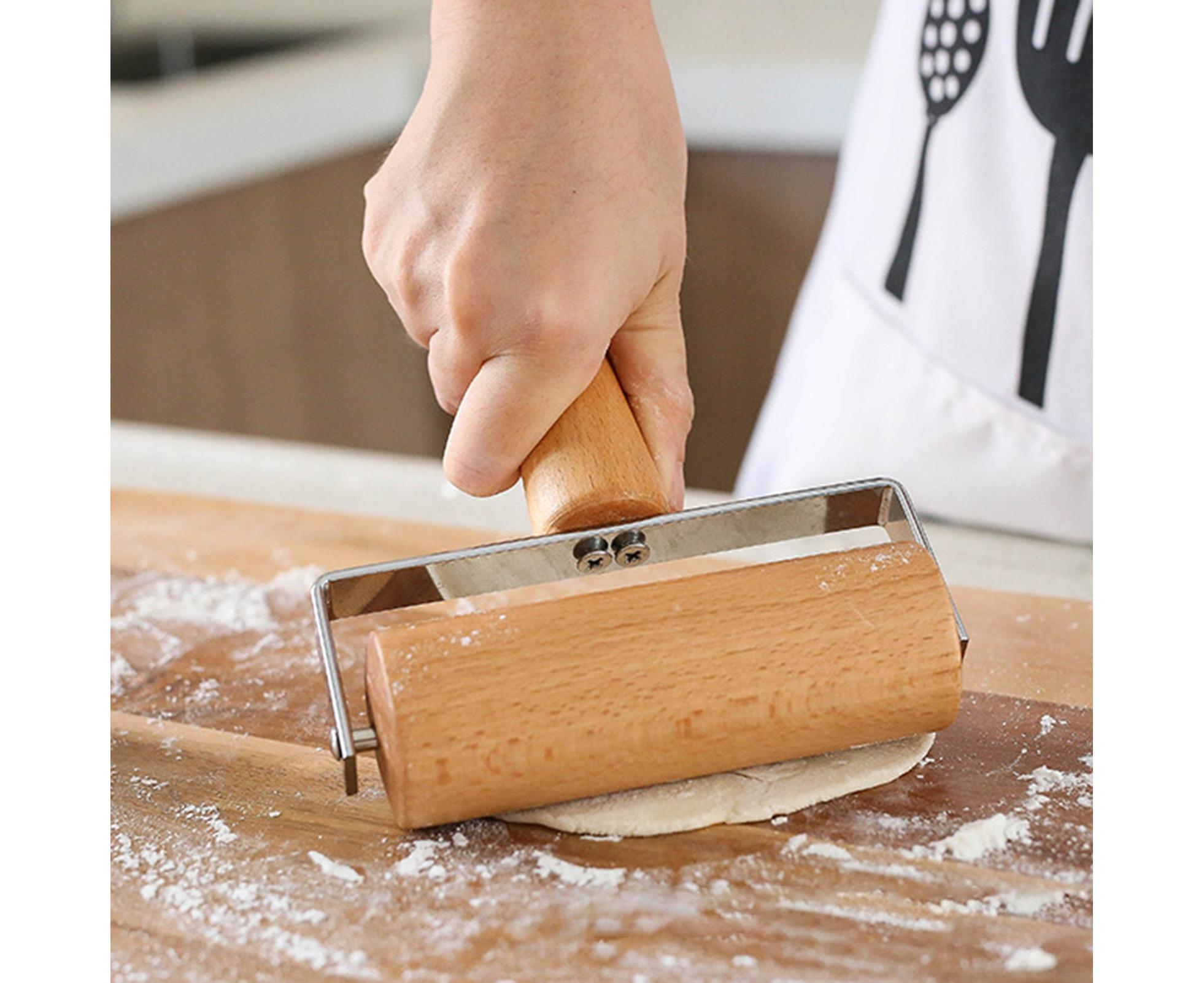 Rolling Pin Non-stick Wheel Design Wood Kitchen Rolling Pin for Dough Rolling-Wood Color - Image 5