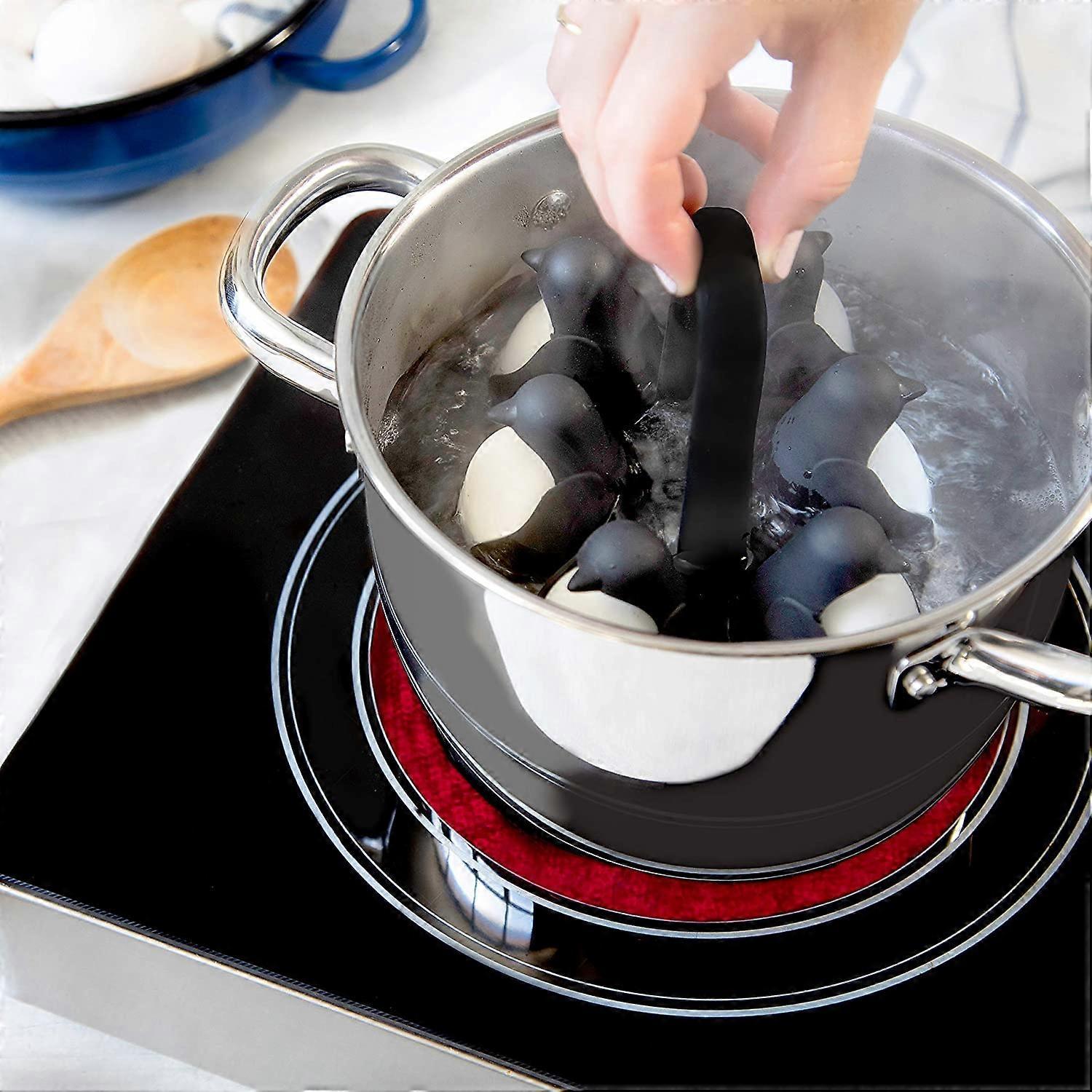 Penguin-Shaped 3-in-1 Boiled Egg Cooker, Premium Design - Image 4