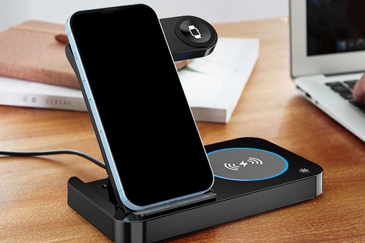 3 In 1 Wireless Charger for Samsung iPhone Apple Watch - Image 5