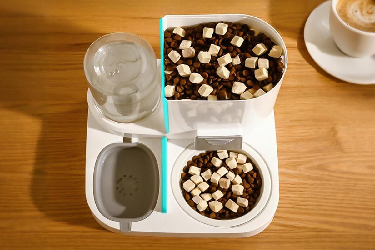 2 in 1 Automatic Cat Feeder and Waterer Ceramic Pet Bowl for Cats and Small Dogs - Image 3