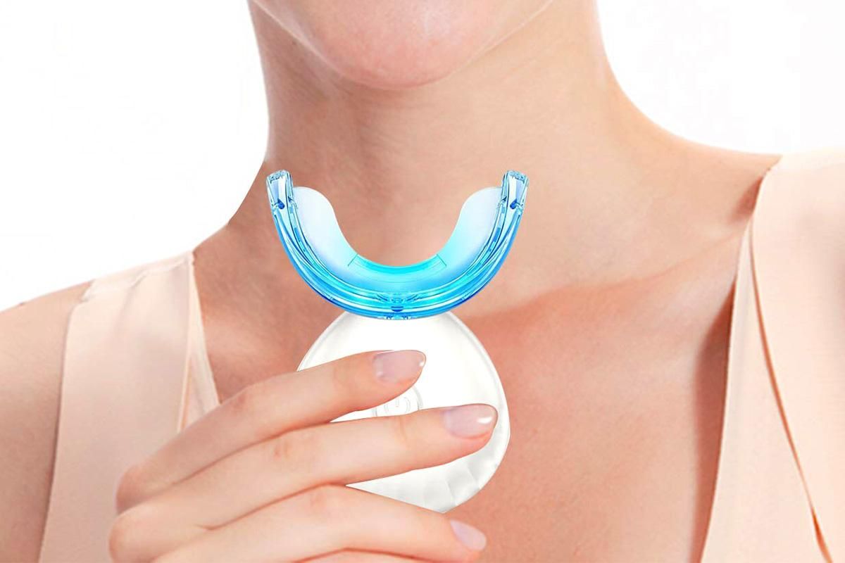 Portable Teeth Whitening Kit with Blue Light Technology - White - Image 4