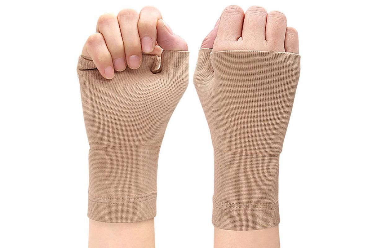 1Pair Wrist Brace Glove Sport Wrist Support for Fitness Weightlifting Skin Tone - S - Image 2