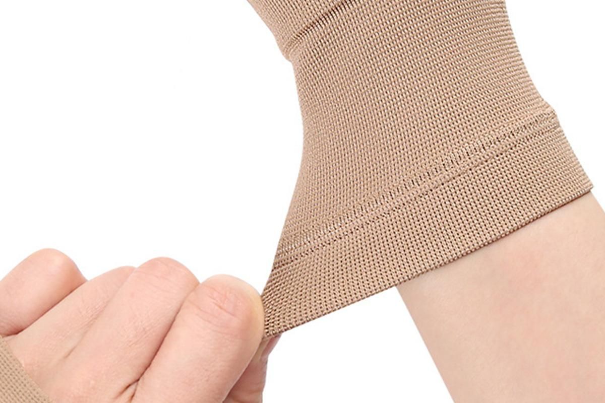 1Pair Wrist Brace Glove Sport Wrist Support for Fitness Weightlifting Skin Tone - S - Image 5