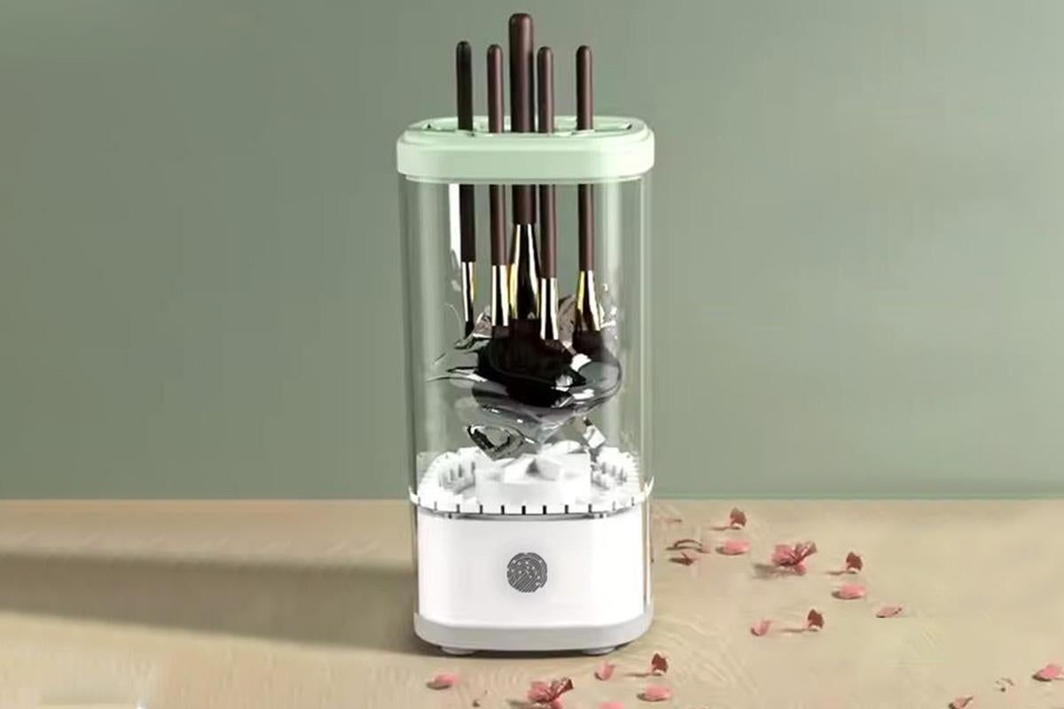 Electric Makeup Brush Cleaner and Dryer Machine Automatic Brush Super Fast Cleaning Tool -White - Image 2