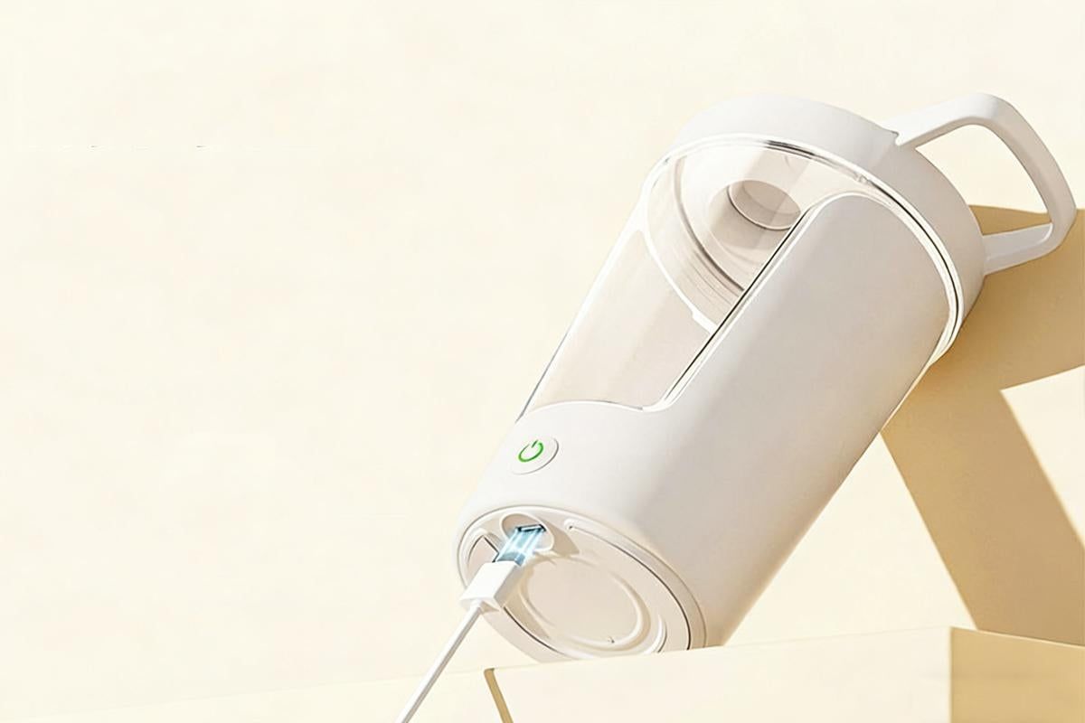 Electric Shaker Bottle USB Rechargeable Protein Mixer Cup Auto Blending Mug - White - Image 4