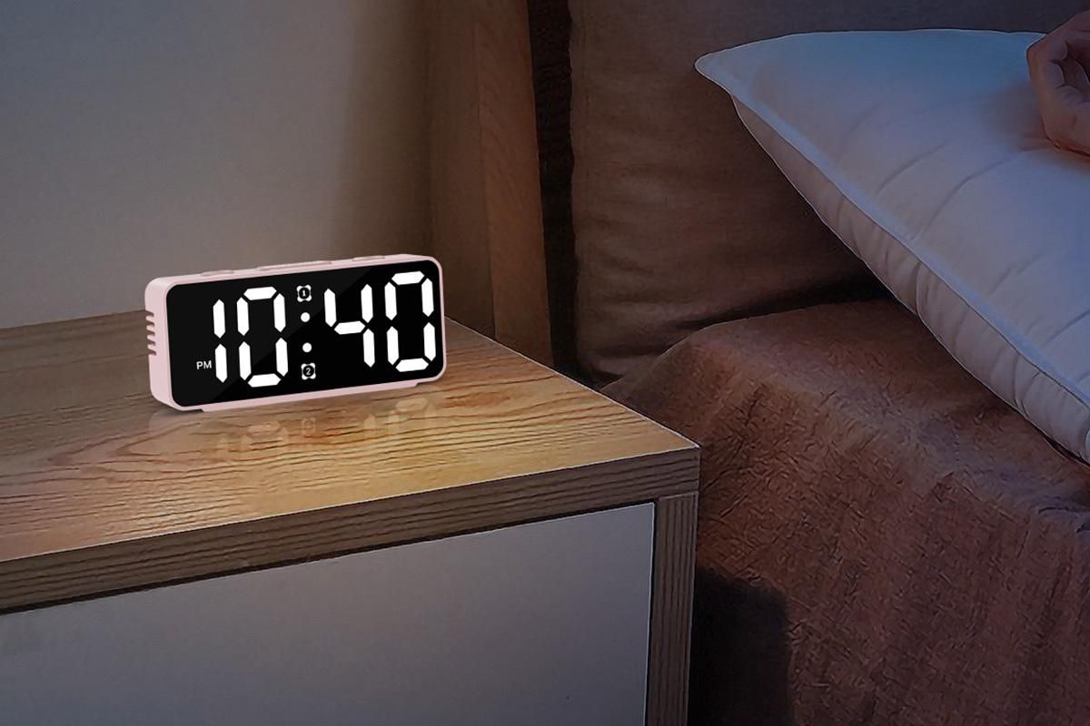 Small Digital Alarm Clock with 5 Dimmers and 5 Alarm Volumes for Bedrooms - Pink - Image 3