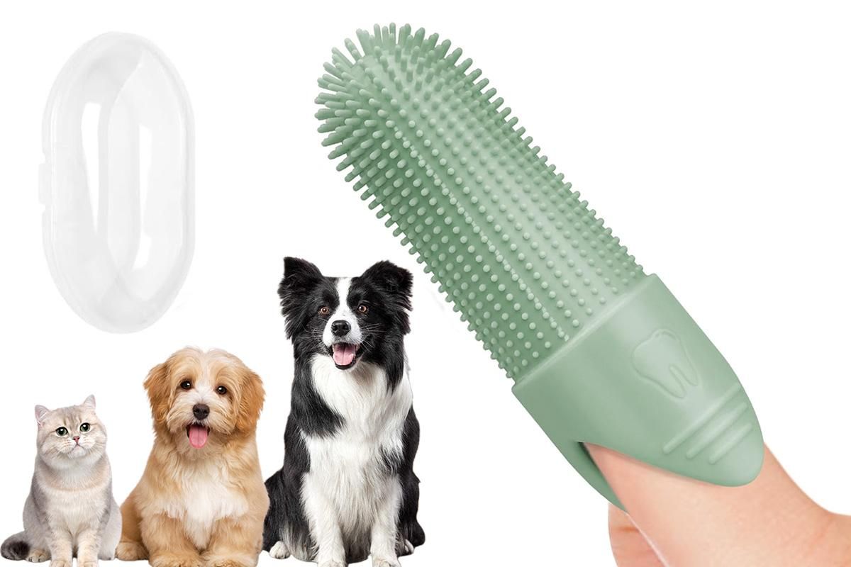 Silicone Pet Finger Toothbrush - Daily Teeth Cleaning for Cats and Dogs Green - Image 8