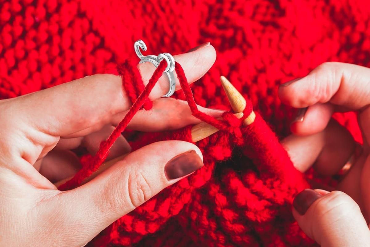 2Pcs Knitting Crochet Loop Ring for Fingers 2Pcs Knitting Yarn Guide Finger Holder-Style 2 - Image 3