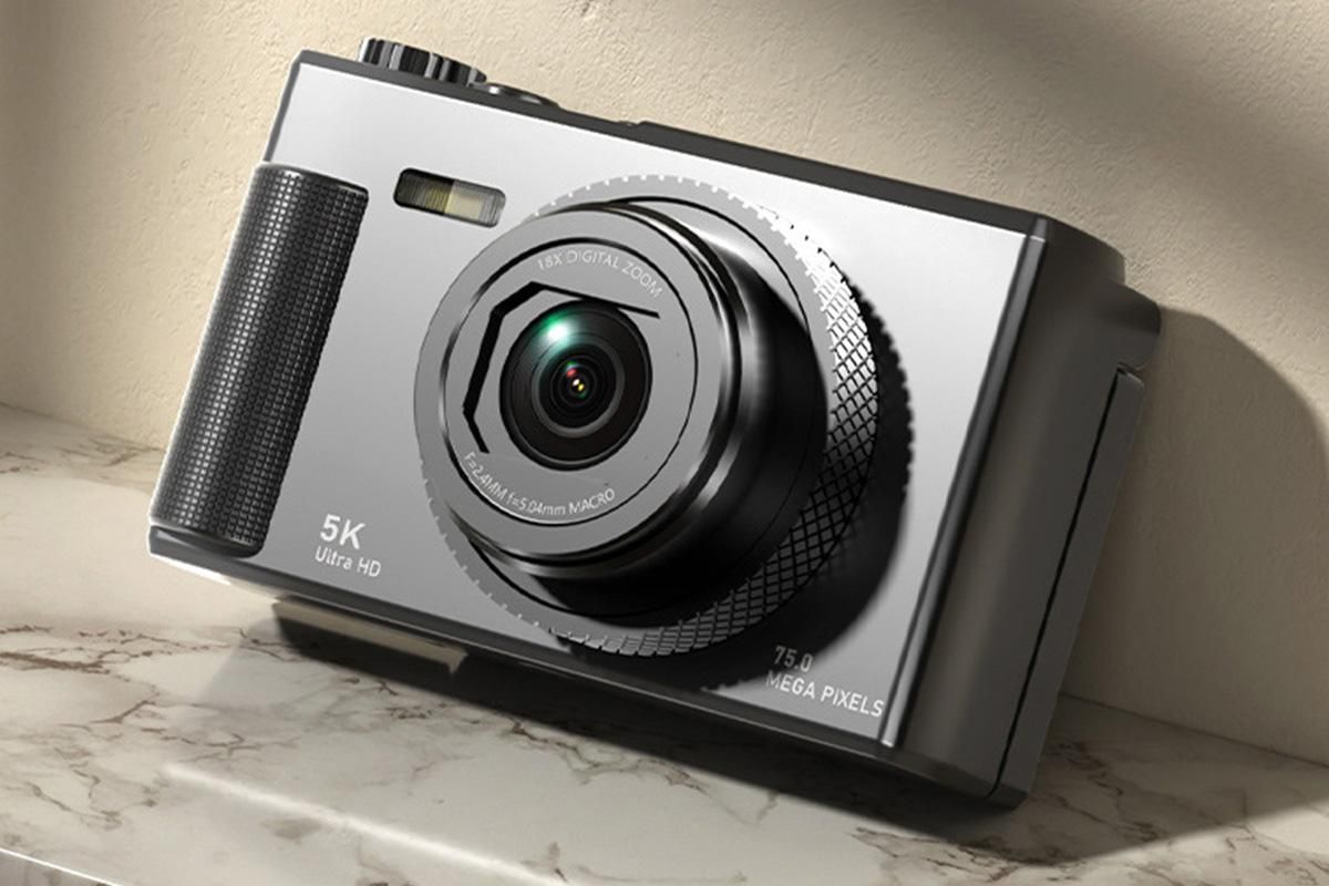 5K Digital Camera 18X Zoom Flip Screen Shoot Camera 64GB Memory Card-Black - Image 4