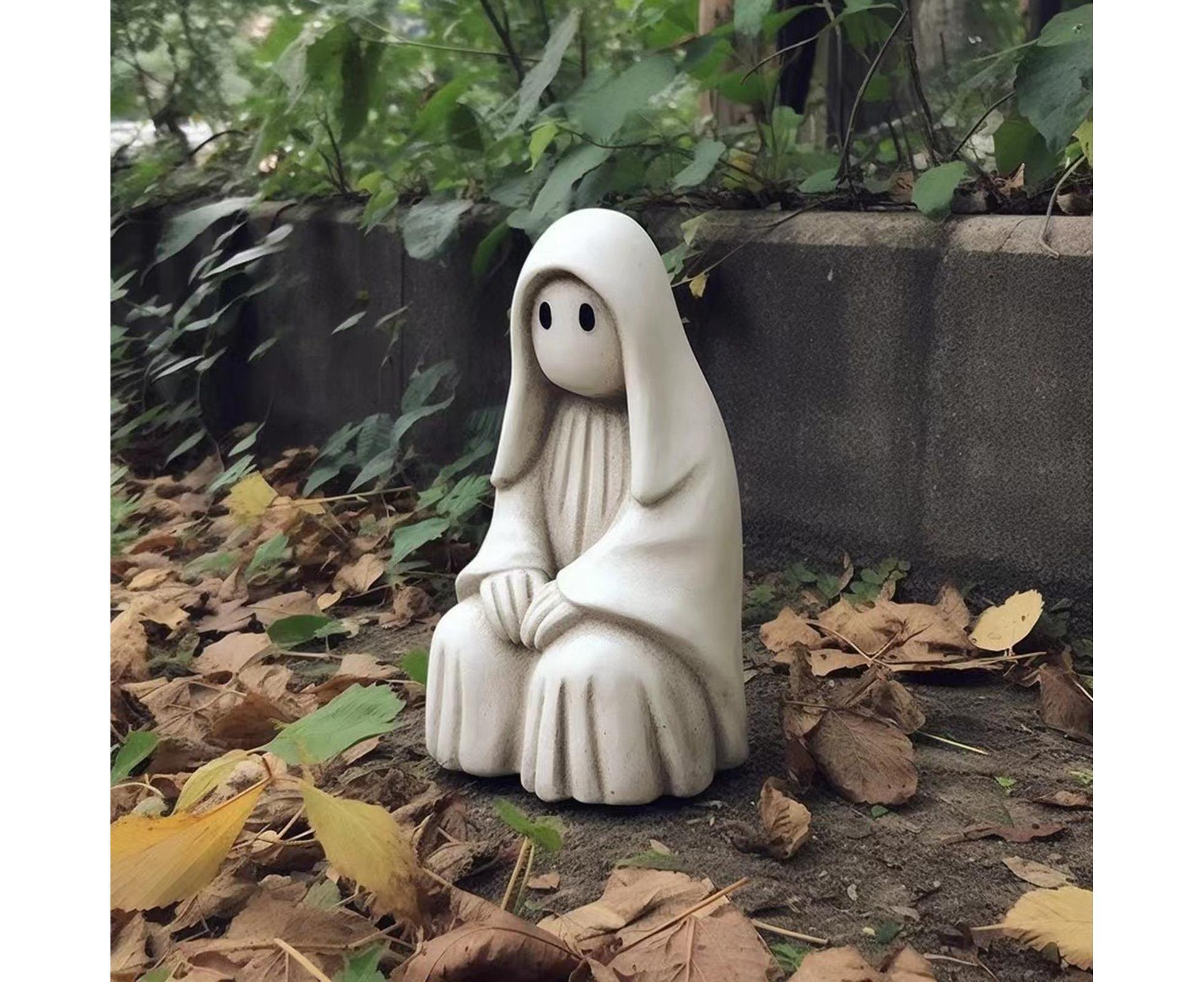 Spooky Ghost Garden Sculpture Halloween Ornament - D - Image 4