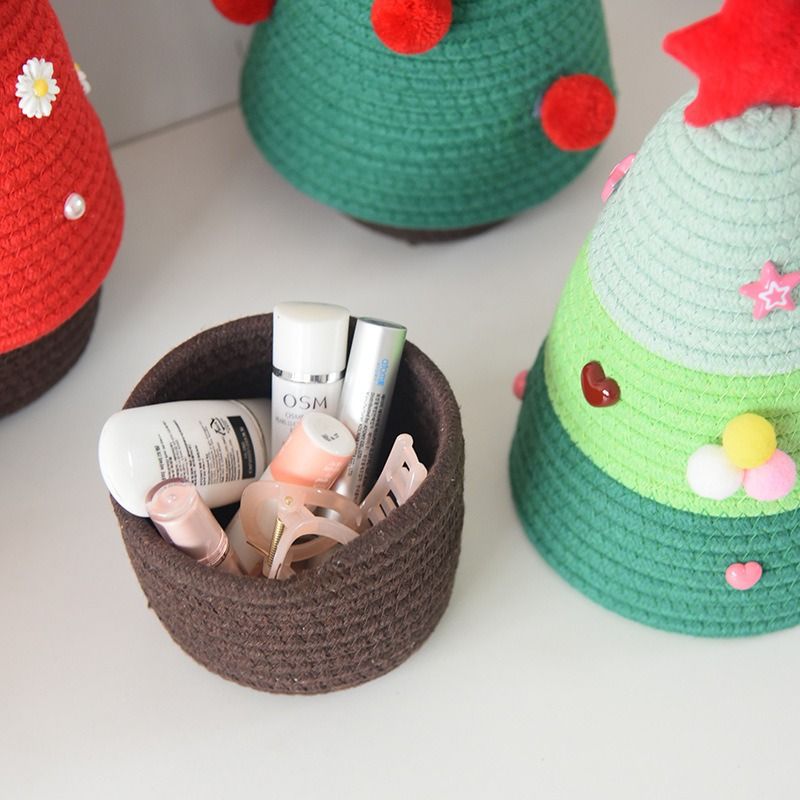 Christmas-themed cotton yarn woven storage basket, Christmas tree-shaped desktop storage box with lid, entryway key and remote control organizer - cosmetic storage box - red and white - Image 5