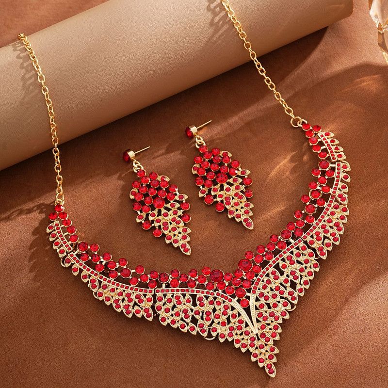 Affordable Luxury, Statement-Making Full-Diamond Necklace and Earring Set, Accessories for Banquets, Parties, and Weddings – Red - Image 3