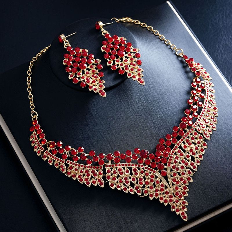 Affordable Luxury, Statement-Making Full-Diamond Necklace and Earring Set, Accessories for Banquets, Parties, and Weddings – Red - Image 4
