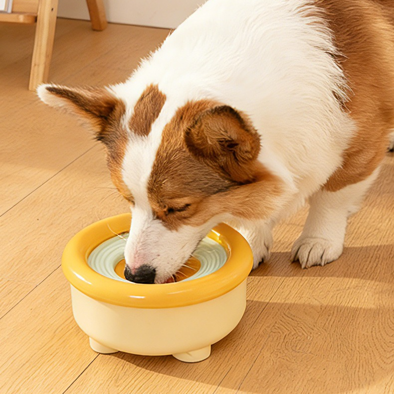 Anti-Splash Floating Pet Water Bowl, 1500ml Large Capacity, Tip-Proof and Chin-Dry Design - Yellow - Image 5