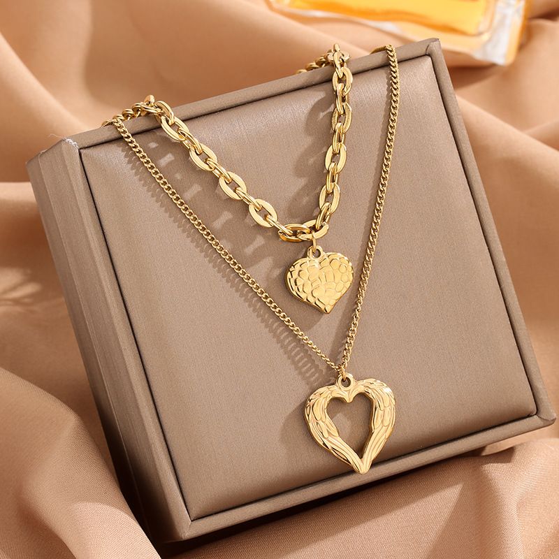 Women's Layered Necklace with Gold-Plated Heart Pendant – Vintage-Style Women's Necklace - Image 2