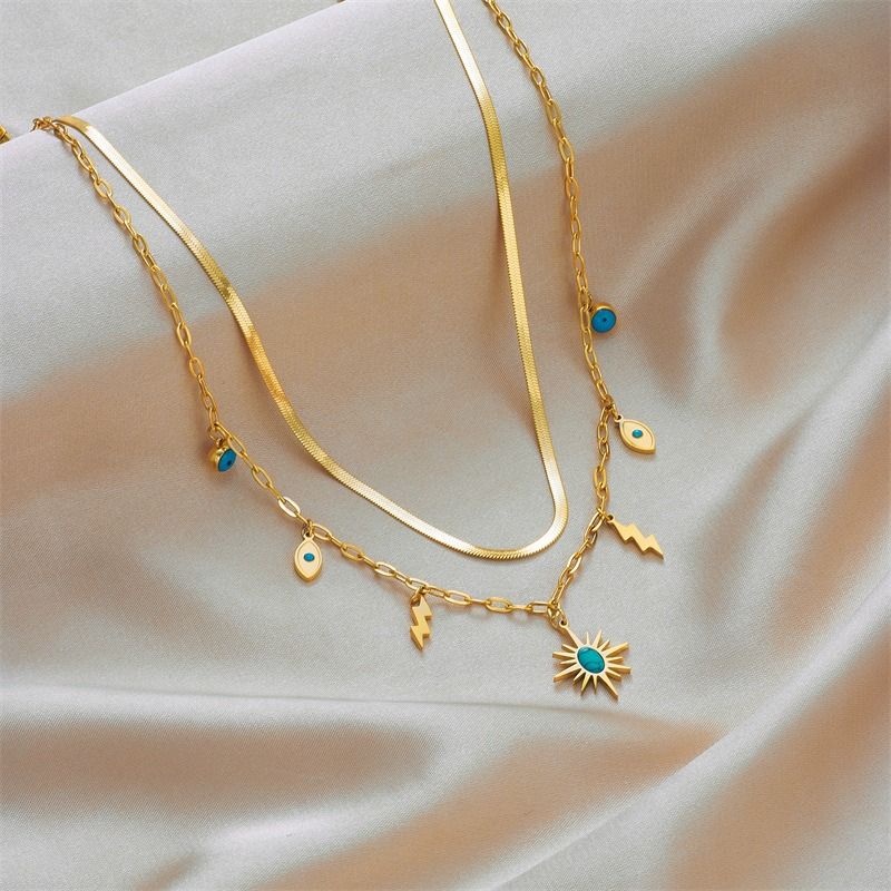Double-layered bohemian-style necklace, 18K gold-plated titanium choker with eye and lightning bolt pendants - Image 2