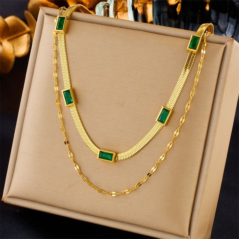 Double-Layer Zirconia Blade Chain Necklace, Gold-Plated Titanium Steel Women's Vintage-Style Luxury Necklace - Green - Image 1