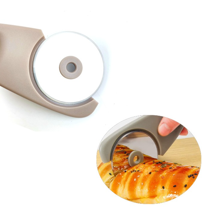 5 In 1 Portable Kitchen Gadget Set, Stainless Steel Pizza Cutter, Peeler, Cheese Grater, Garlic Grinder & Bottle Opener Multi-function Kitchen Tools - Image 5