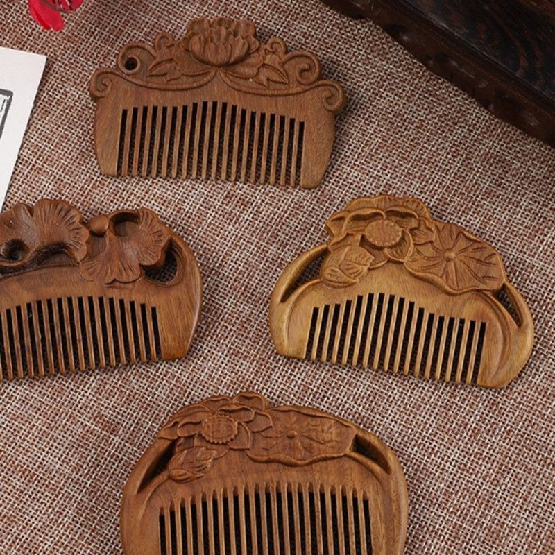 8cm Mini Carved Sandalwood Comb, Vintage Lotus Flower 3D Engraved Portable Anti-Static Wooden Scalp Massage Comb - Image 4