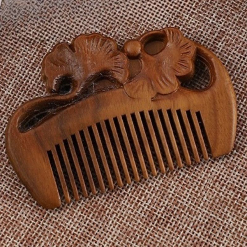 8cm Mini Carved Sandalwood Comb, Vintage Reishi Mushroom 3D Engraved Portable Anti-Static Wooden Scalp Massage Comb - Image 1