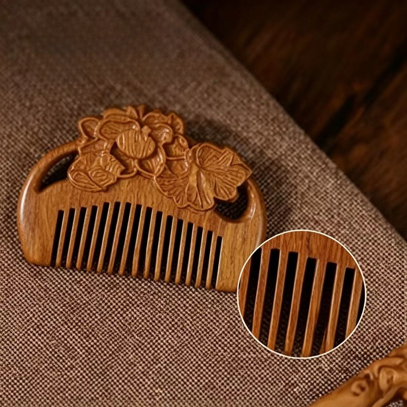 8cm Mini Carved Sandalwood Comb, Vintage Reishi Mushroom 3D Engraved Portable Anti-Static Wooden Scalp Massage Comb - Image 2