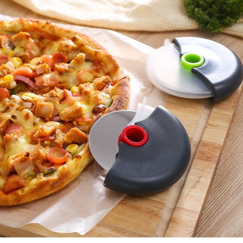 Detachable Stainless Steel Pizza Cutter Wheel with Transparent Protective Cover, Kitchen Baking Slicer Tool—Green - Image 3