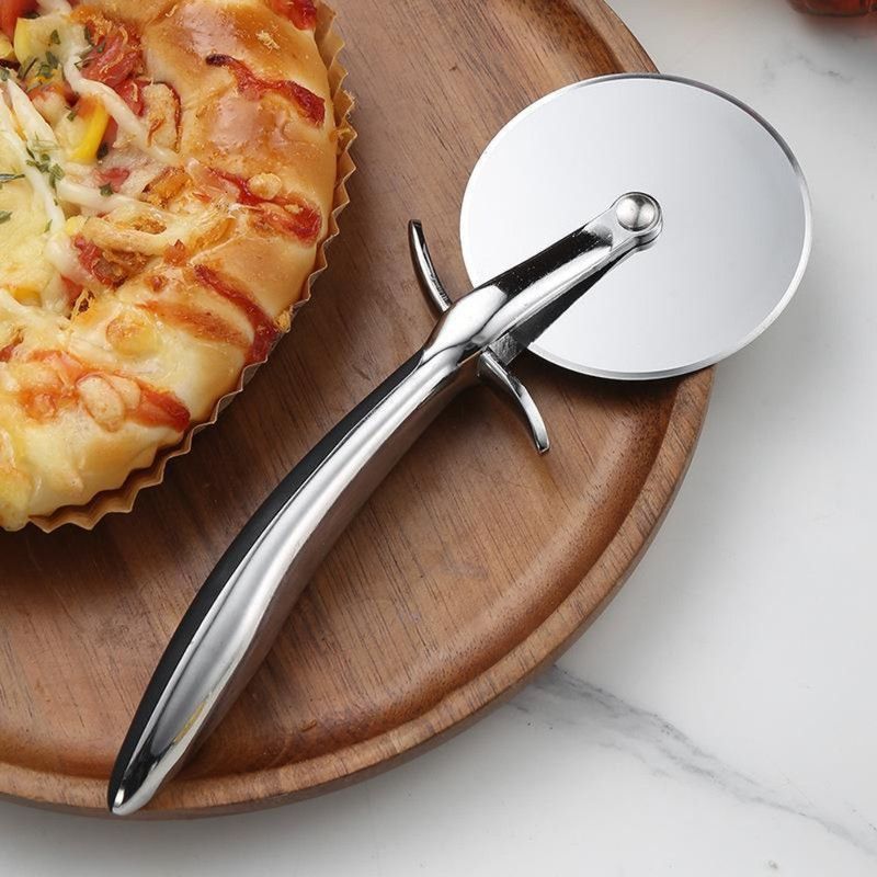 Zinc Alloy Anti-Slip Handle Pizza Cutter Wheel, Large Stainless Steel Blade for Baking Pizza Bread Slicing - Image 3