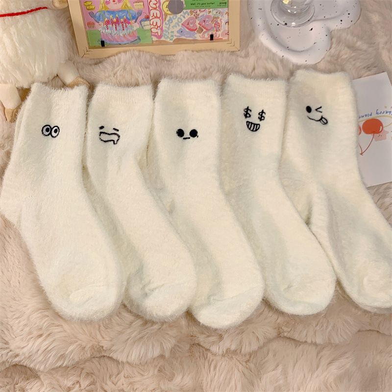 5 Pairs White Cartoon Embroidered Fluffy Crew Socks, Thick Mink Fleece Warm Floor Socks For Women Home Use Autumn Winter - Image 1