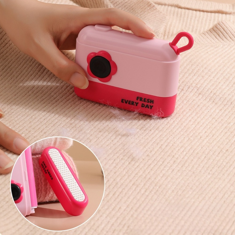 3-in-1 Camera-Shaped Washable Lint Roller, Reusable Portable Pet Hair Remover & Fabric Shaver Brush—Pink - Image 3