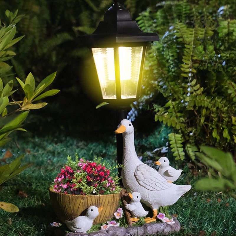 Creative Cute Duck Resin Flower Pot Solar Outdoor Light, Courtyard and Garden Decorative Ornament—Retro Lawn Ambiance Night Light, Multifunctional Flower Pot Ornament, Balcony Plant Decorative Floor Lamp - Image 6