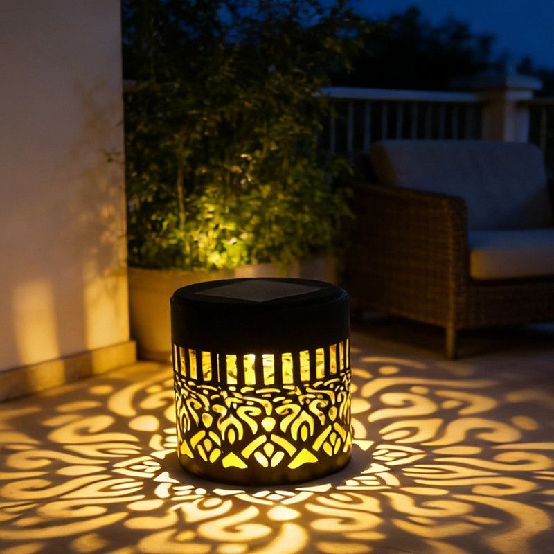 Solar-Powered Wrought Iron Mandala Pattern Openwork Projection Light, Courtyard and Garden Mood Light, Outdoor Waterproof Wrought Iron Garden Light, Lawn Night Light - 1-Pack - Image 2