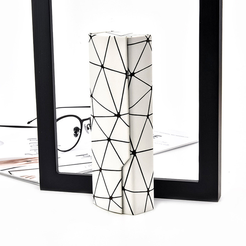 Premium Eyeglass Case - Retro Japanese Style - Sunglass Storage - Fashionable Geometric Pattern - Stylish Eyeglass Case - Durable and Shock-Resistant - Unisex - White - Image 4
