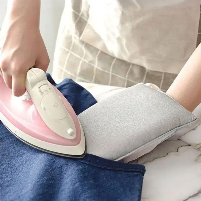 1 piece - Handheld ironing pad - Heat-resistant ironing mat - Portable ironing aid - Ironing tool - Steam glove with finger loops - Mini ironing board - Ironing board - Ironing pad - 24 x 15 cm - Gray - Image 6