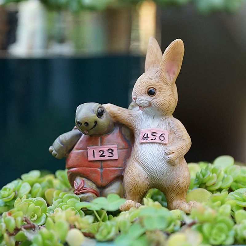 Resin Ornament Racing Turtle and Rabbit in Rustic Cute Style for Tables, Cabinets, and Gardens - Image 1