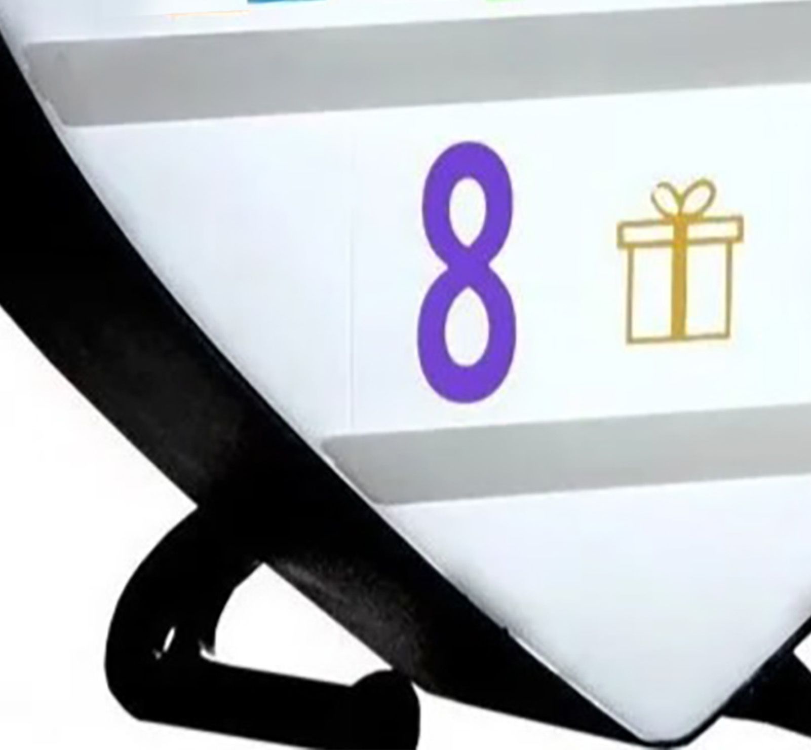 Cinema Light Box Black Heart Shaped LED Light Up Light Box with Coloured Alphabet Stickers - Image 8