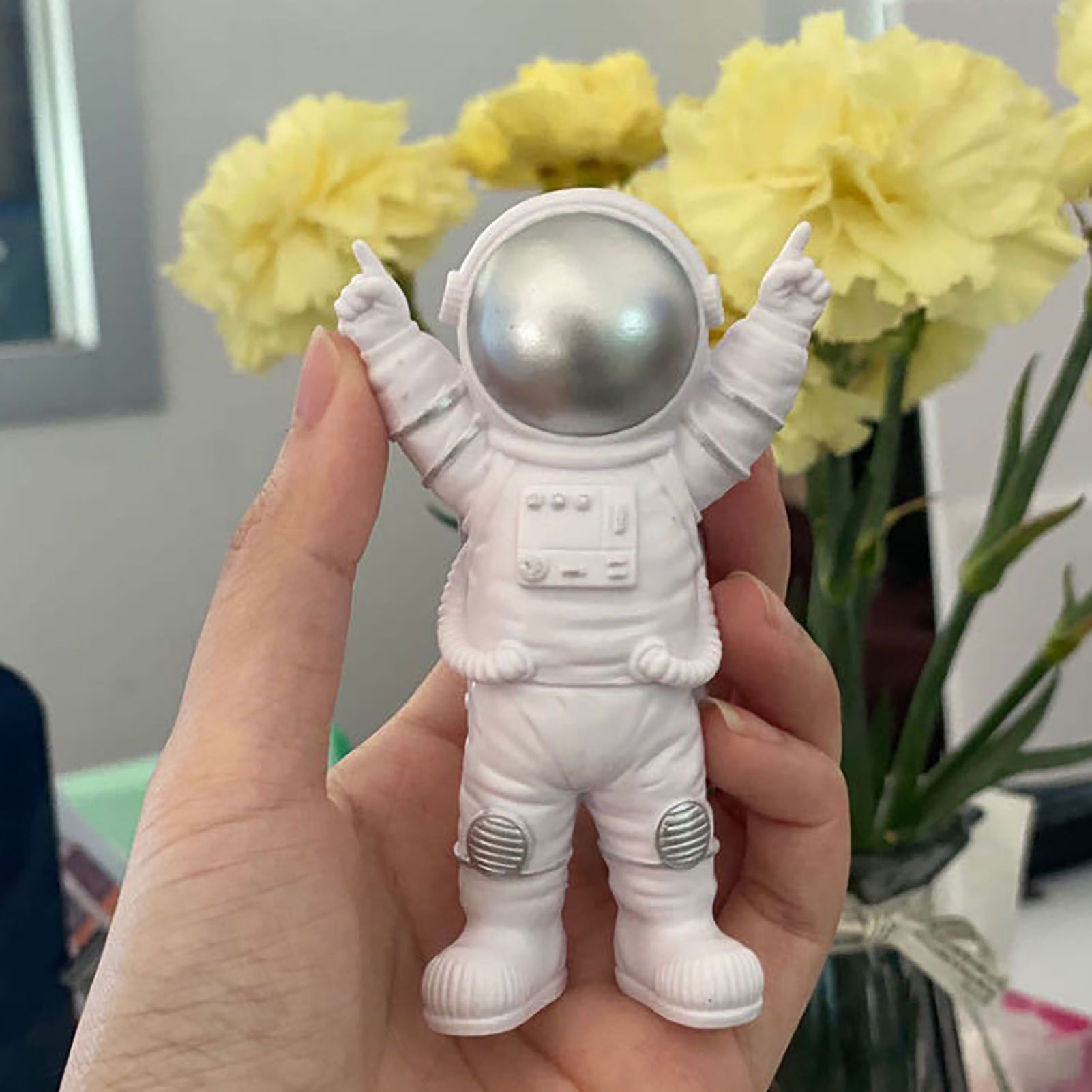 3 Piece Astronaut Figurines Cute Nordic Style PVC Spaceman Desk Decor for Cake Decoration Kids Room Bedroom Bookshelf - Image 8
