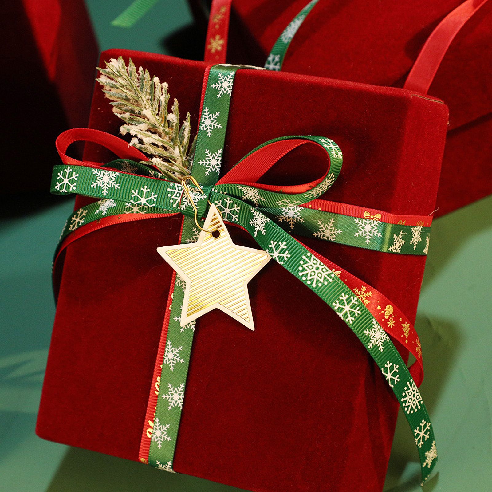 Red Velvet New Year's Gift Box Christmas Eve Apple Decoration - Image 5