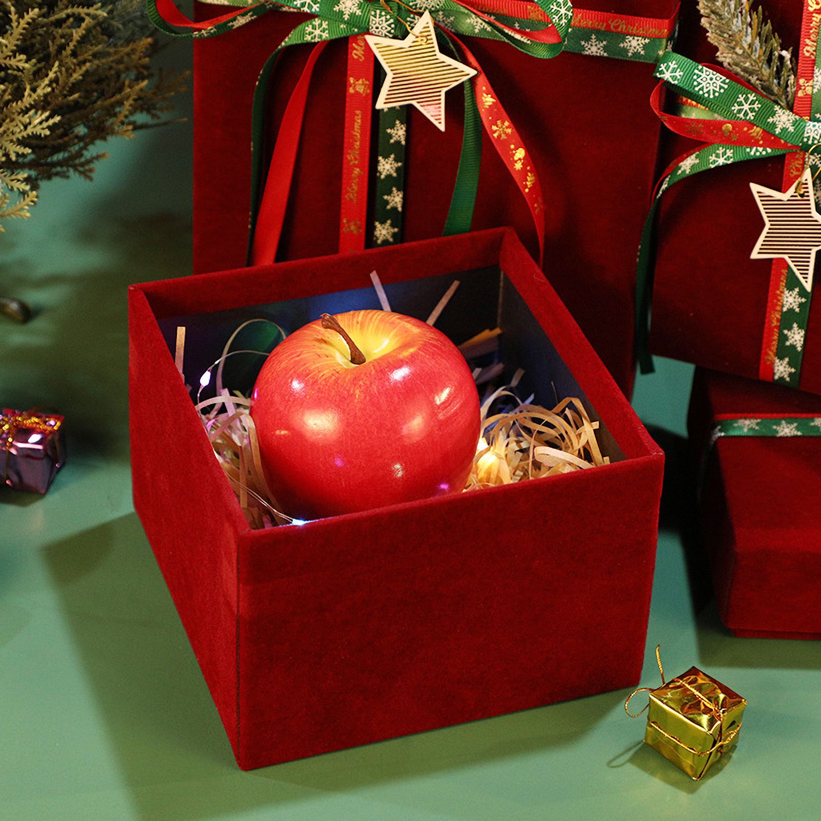 Red Velvet New Year's Gift Box Christmas Eve Apple Decoration - Image 7