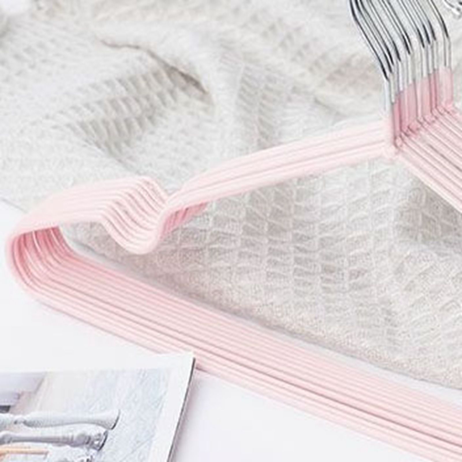 Clothes Hangers Prevent Slip Space Saving Heavy Duty Dry Wet Thick Clothes Hangers for Home Dormitory Pink - Image 7